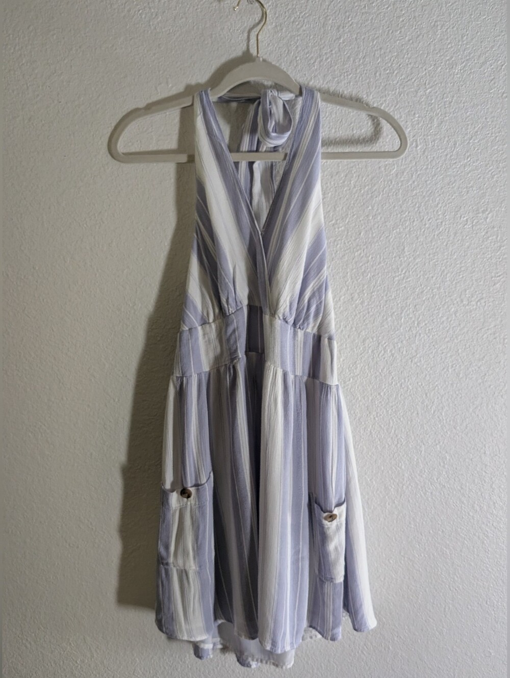 American Eagle Outfitters Size M Breezy Lined Halter Dress In Pale Blue/White